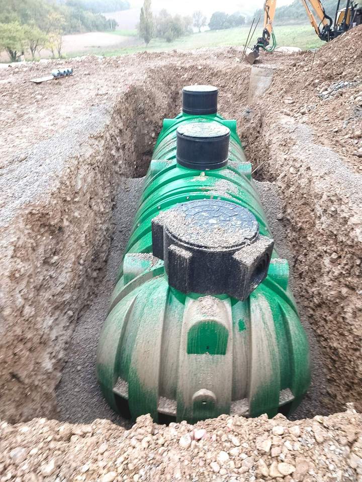 Des professionnels spécialisés dans la pose de fosses septiques